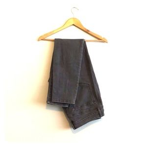 LOFT Gray Curvy Petite Skinny Jeans